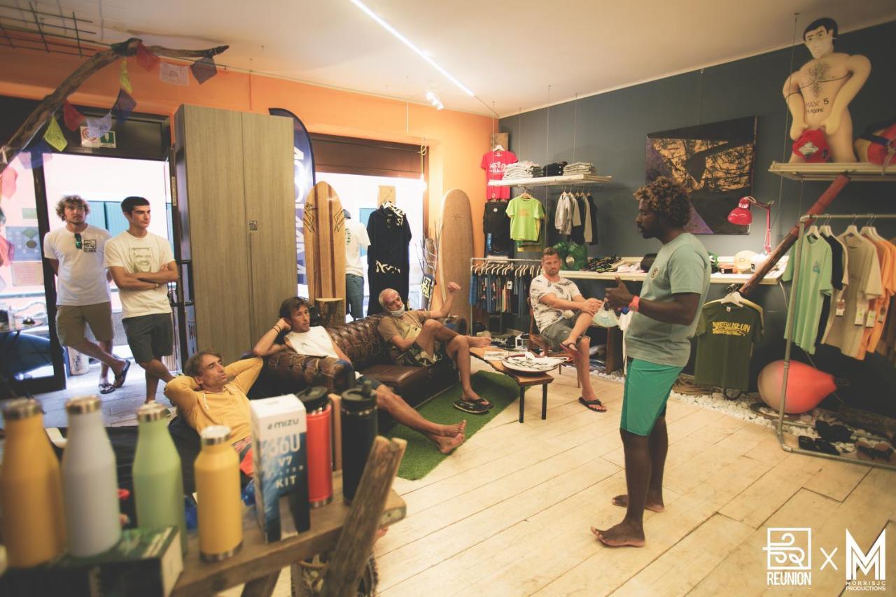 "La Locanda" Campione Del Garda Hostel Luaran gambar